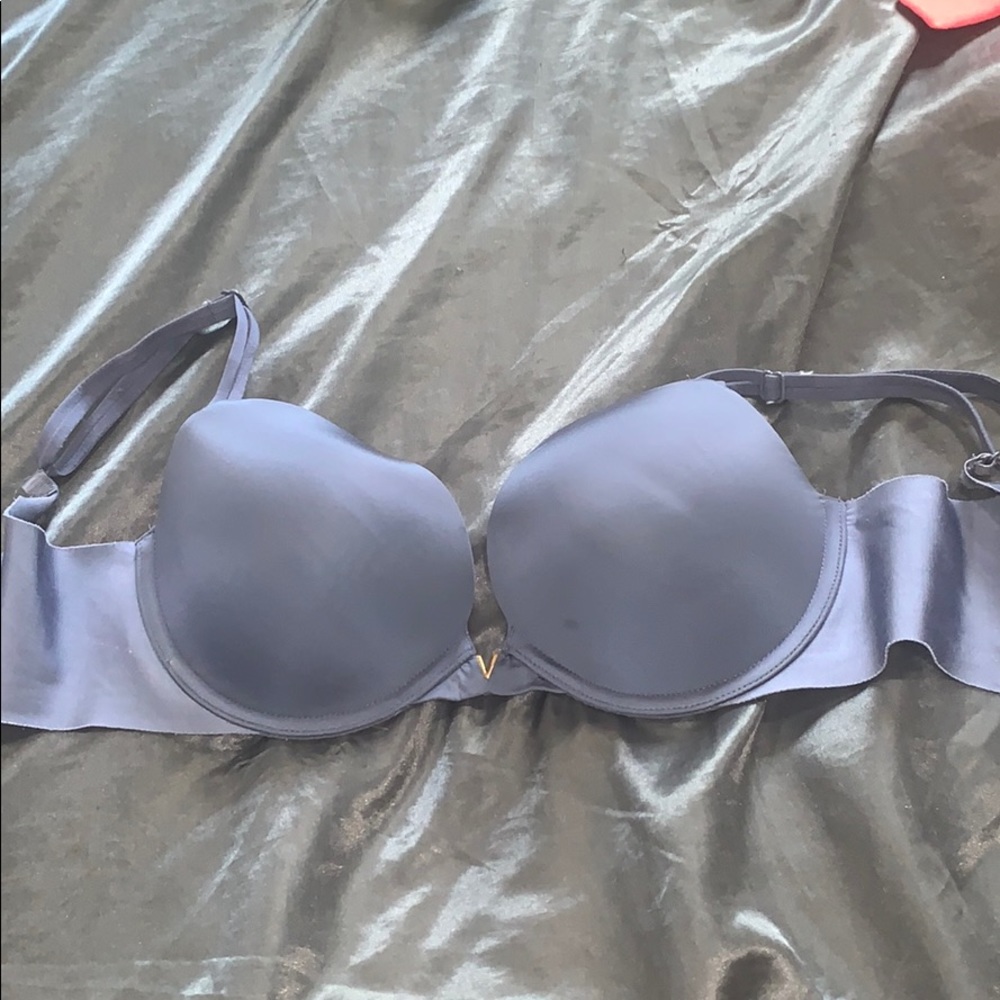 Victoria’s Secret bra size 32dd